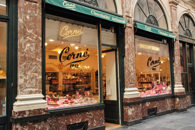 chocolaterie-LA VALETTE DU VAR-min_chocolate_chocolaterie_shop_luxury_chic_gallery_brussels_belgium-558146